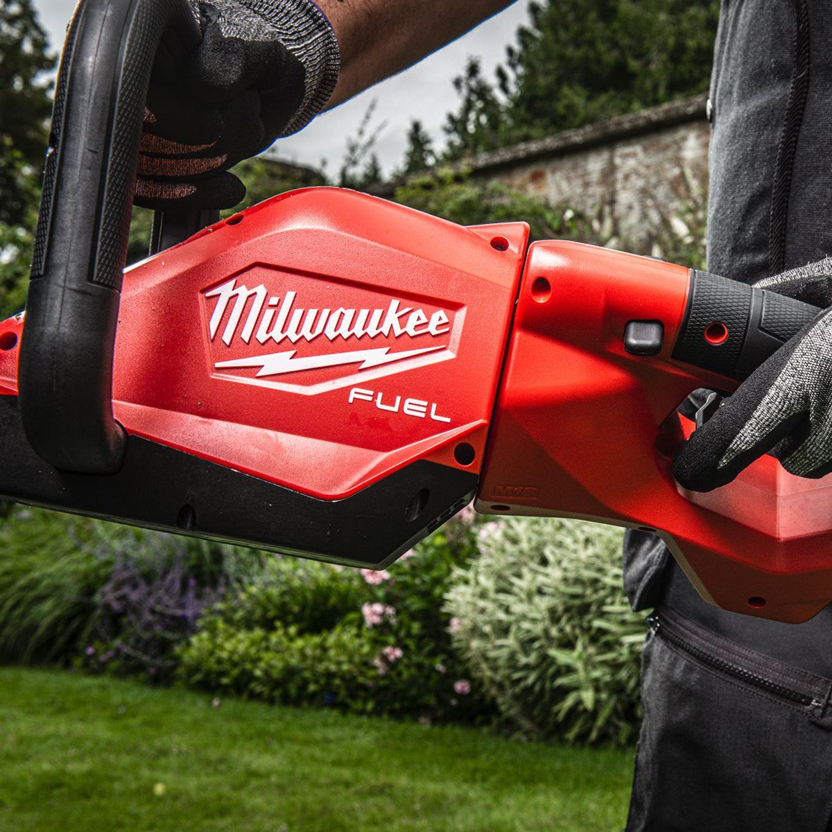 Milwaukee M18FHET60G2-0 18V FUEL Brushless 60cm Hedge Trimmer Body Only 4933498384